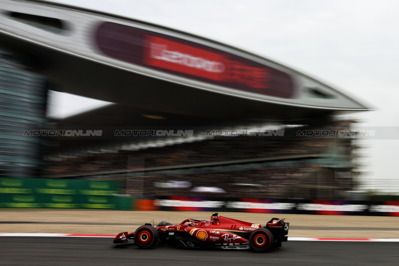 GP CINA, Carlos Sainz Jr (ESP) Ferrari SF-24.

19.04.2024. Formula 1 World Championship, Rd 5, Chinese Grand Prix, Shanghai, China, Sprint Qualifiche Day.

- www.xpbimages.com, EMail: requests@xpbimages.com © Copyright: Rew / XPB Images