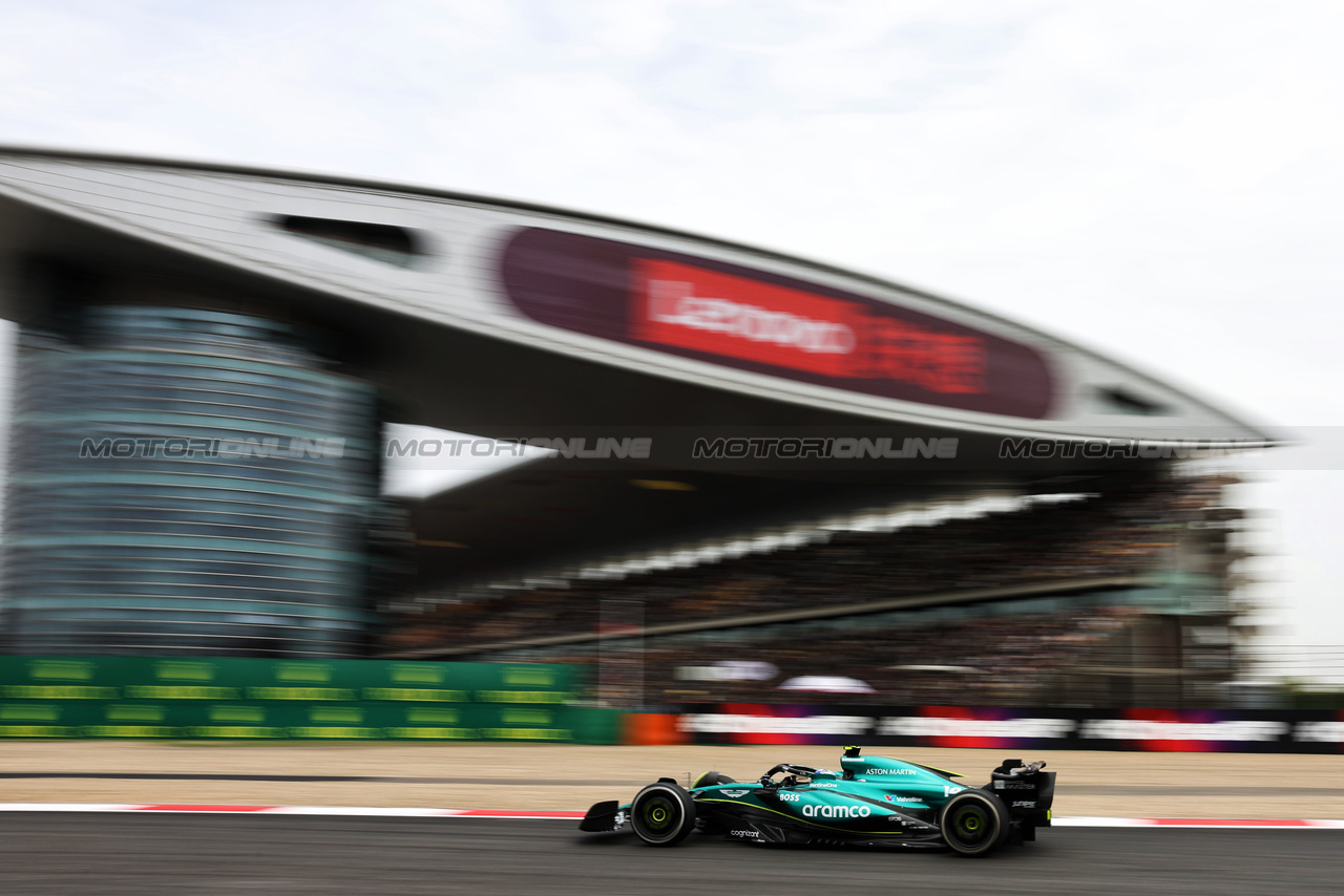 GP CINA, Fernando Alonso (ESP) Aston Martin F1 Team AMR24.

19.04.2024. Formula 1 World Championship, Rd 5, Chinese Grand Prix, Shanghai, China, Sprint Qualifiche Day.

- www.xpbimages.com, EMail: requests@xpbimages.com © Copyright: Rew / XPB Images