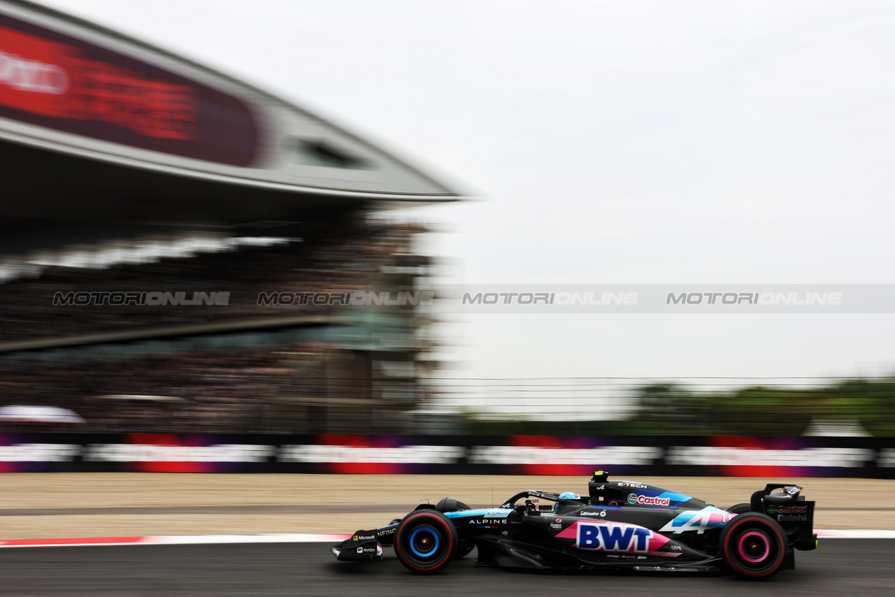 GP CINA, Pierre Gasly (FRA) Alpine F1 Team A524.

19.04.2024. Formula 1 World Championship, Rd 5, Chinese Grand Prix, Shanghai, China, Sprint Qualifiche Day.

- www.xpbimages.com, EMail: requests@xpbimages.com © Copyright: Rew / XPB Images