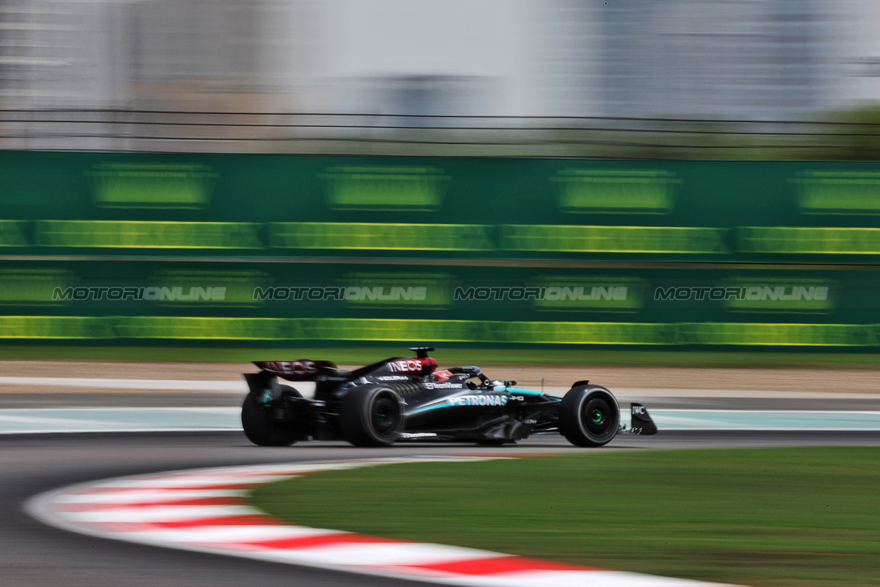 GP CINA, George Russell (GBR) Mercedes AMG F1 W15.

19.04.2024. Formula 1 World Championship, Rd 5, Chinese Grand Prix, Shanghai, China, Sprint Qualifiche Day.

- www.xpbimages.com, EMail: requests@xpbimages.com © Copyright: Rew / XPB Images