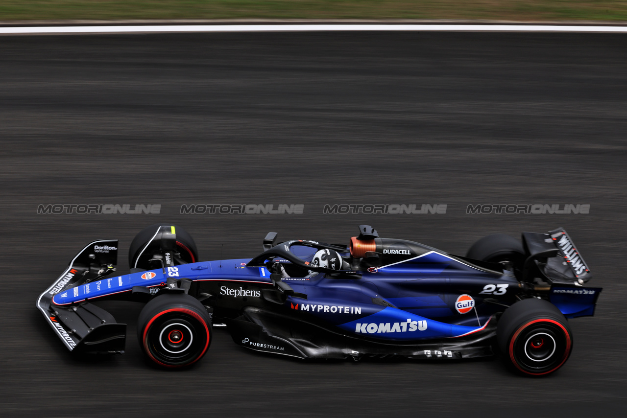 GP CINA, Alexander Albon (THA) Williams Racing FW46.

19.04.2024. Formula 1 World Championship, Rd 5, Chinese Grand Prix, Shanghai, China, Sprint Qualifiche Day.

- www.xpbimages.com, EMail: requests@xpbimages.com © Copyright: Rew / XPB Images