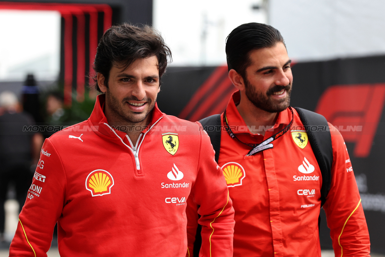 GP CINA, Carlos Sainz Jr (ESP) Ferrari.

19.04.2024. Formula 1 World Championship, Rd 5, Chinese Grand Prix, Shanghai, China, Sprint Qualifiche Day.

- www.xpbimages.com, EMail: requests@xpbimages.com © Copyright: Bearne / XPB Images