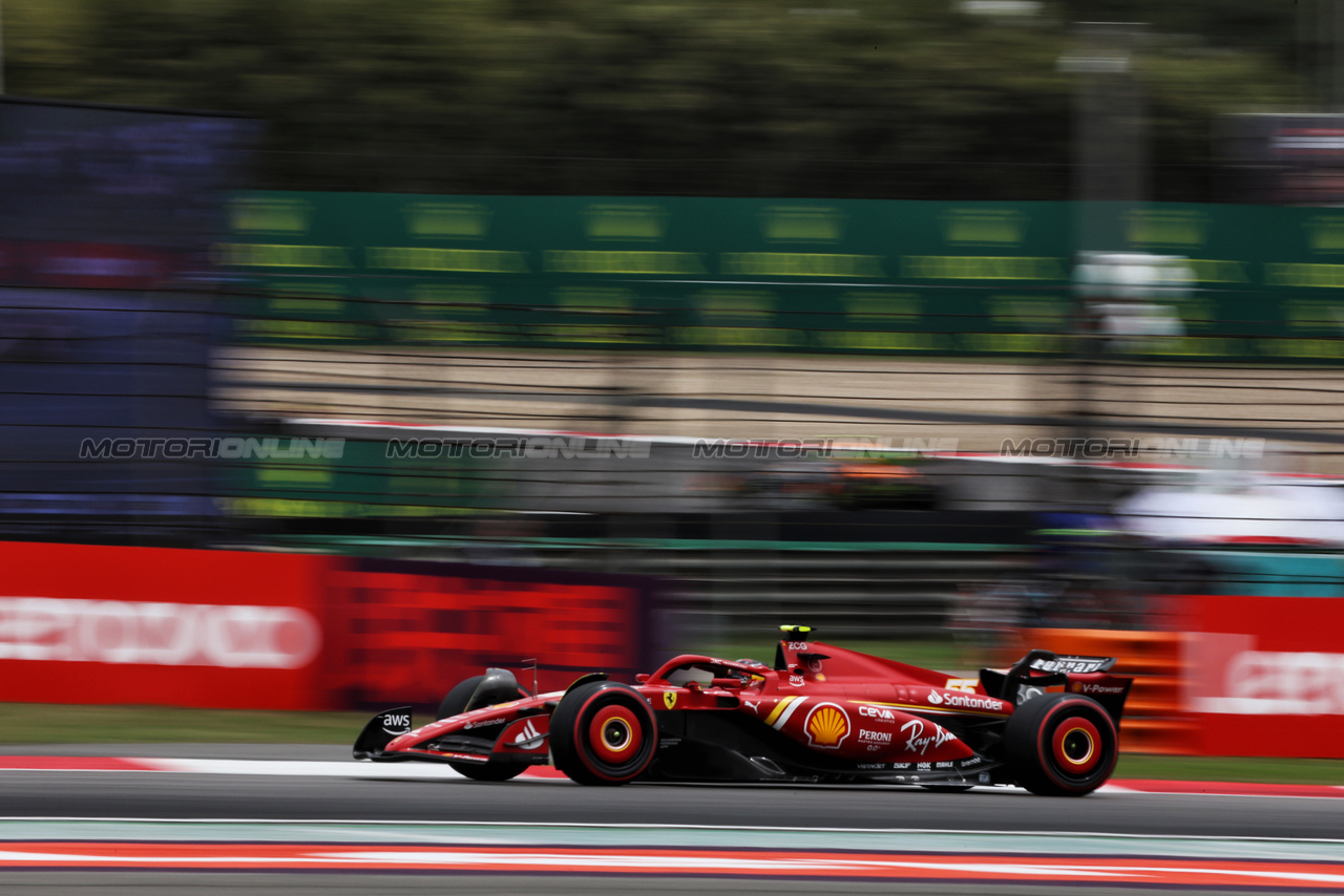 GP CINA, Carlos Sainz Jr (ESP) Ferrari SF-24.

19.04.2024. Formula 1 World Championship, Rd 5, Chinese Grand Prix, Shanghai, China, Sprint Qualifiche Day.

- www.xpbimages.com, EMail: requests@xpbimages.com © Copyright: Rew / XPB Images