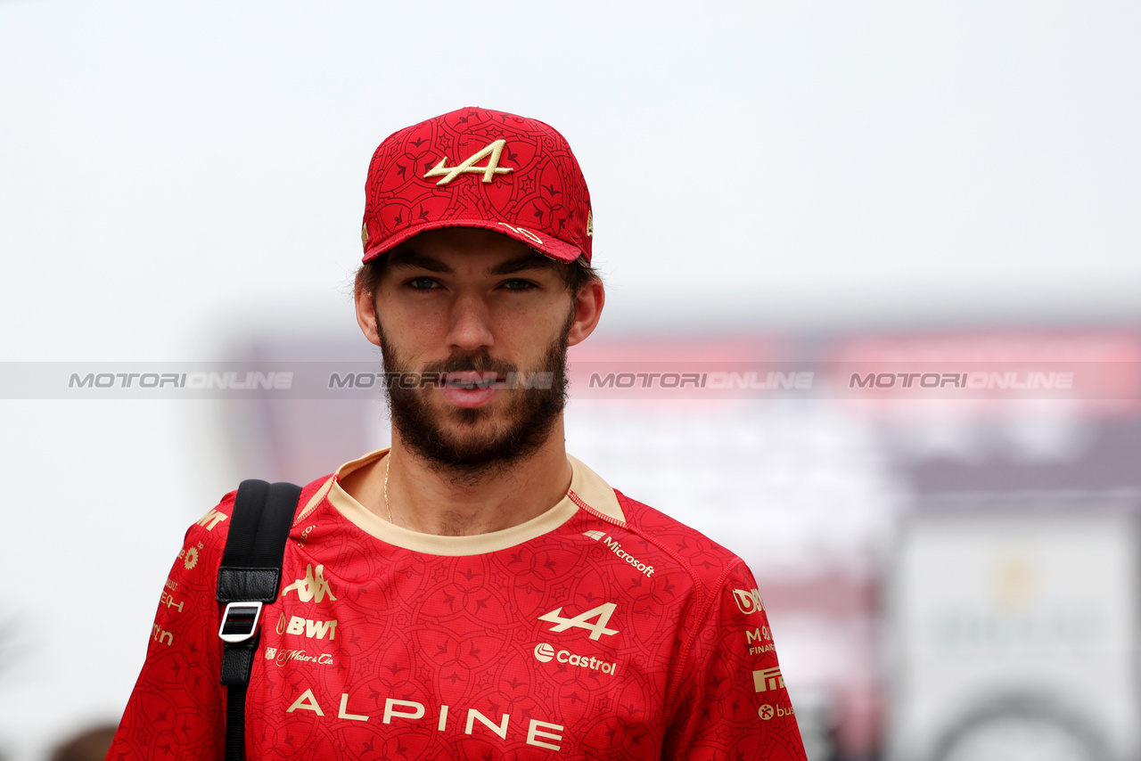 GP CINA, Pierre Gasly (FRA) Alpine F1 Team.

19.04.2024. Formula 1 World Championship, Rd 5, Chinese Grand Prix, Shanghai, China, Sprint Qualifiche Day.

- www.xpbimages.com, EMail: requests@xpbimages.com © Copyright: Rew / XPB Images