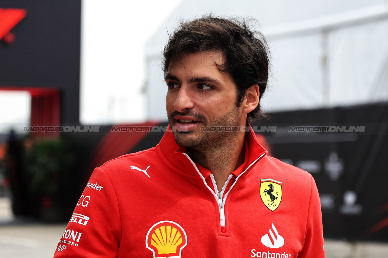 GP CINA, Carlos Sainz Jr (ESP) Ferrari.

19.04.2024. Formula 1 World Championship, Rd 5, Chinese Grand Prix, Shanghai, China, Sprint Qualifiche Day.

- www.xpbimages.com, EMail: requests@xpbimages.com © Copyright: Bearne / XPB Images