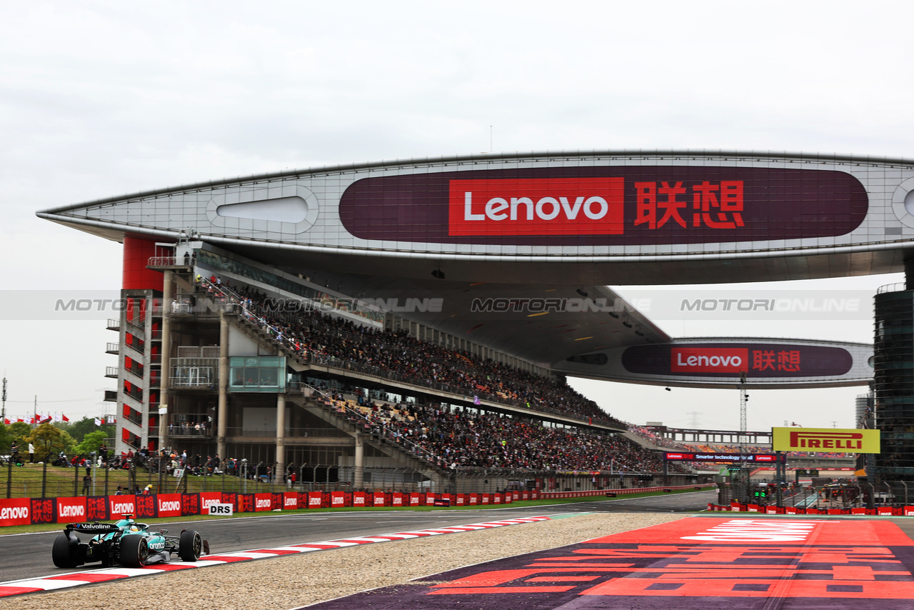 GP CINA, Fernando Alonso (ESP) Aston Martin F1 Team AMR24.

19.04.2024. Formula 1 World Championship, Rd 5, Chinese Grand Prix, Shanghai, China, Sprint Qualifiche Day.

 - www.xpbimages.com, EMail: requests@xpbimages.com © Copyright: Coates / XPB Images