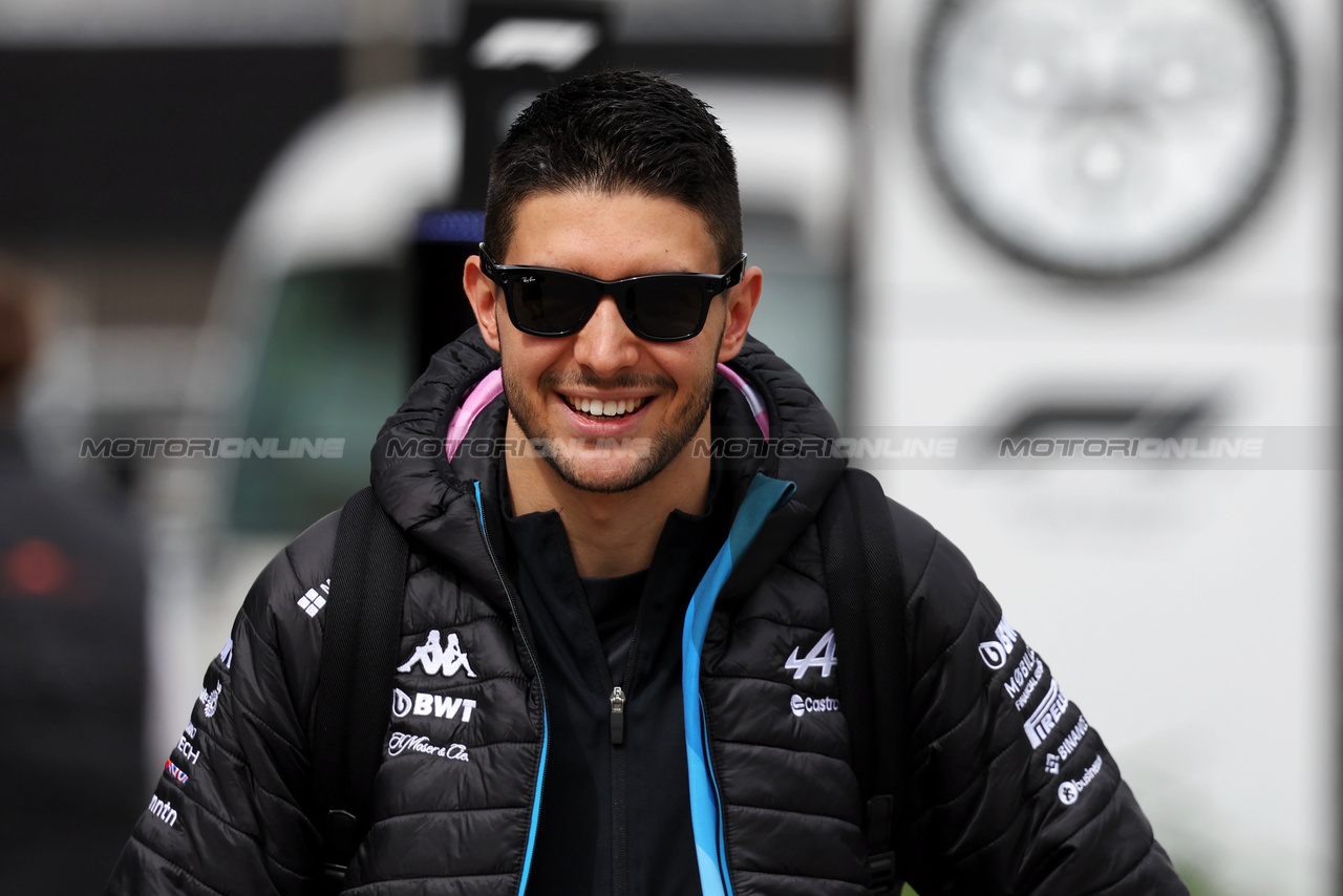 GP CINA, Esteban Ocon (FRA) Alpine F1 Team.

19.04.2024. Formula 1 World Championship, Rd 5, Chinese Grand Prix, Shanghai, China, Sprint Qualifiche Day.

- www.xpbimages.com, EMail: requests@xpbimages.com © Copyright: Rew / XPB Images