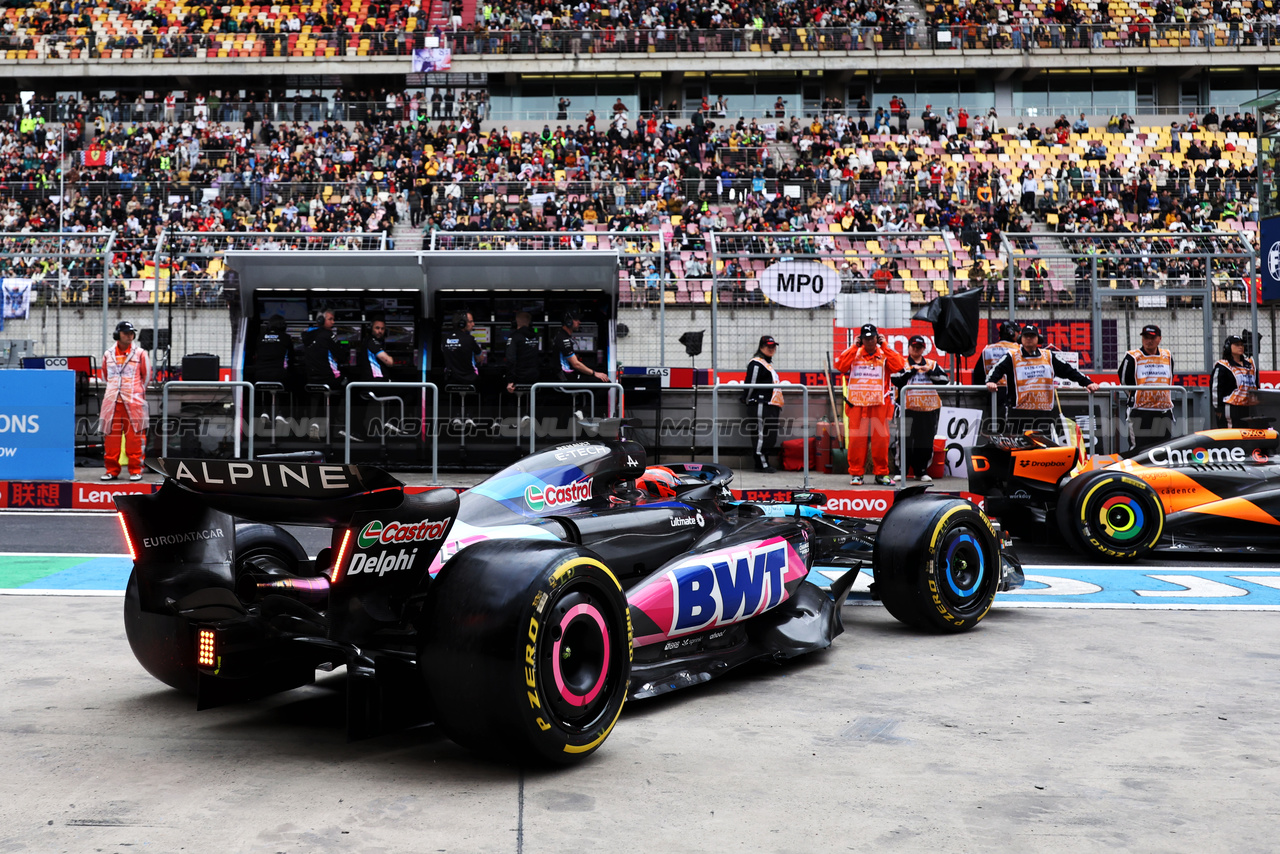 GP CINA, Esteban Ocon (FRA) Alpine F1 Team A524 leaves the pits.

19.04.2024. Formula 1 World Championship, Rd 5, Chinese Grand Prix, Shanghai, China, Sprint Qualifiche Day.

- www.xpbimages.com, EMail: requests@xpbimages.com © Copyright: Bearne / XPB Images