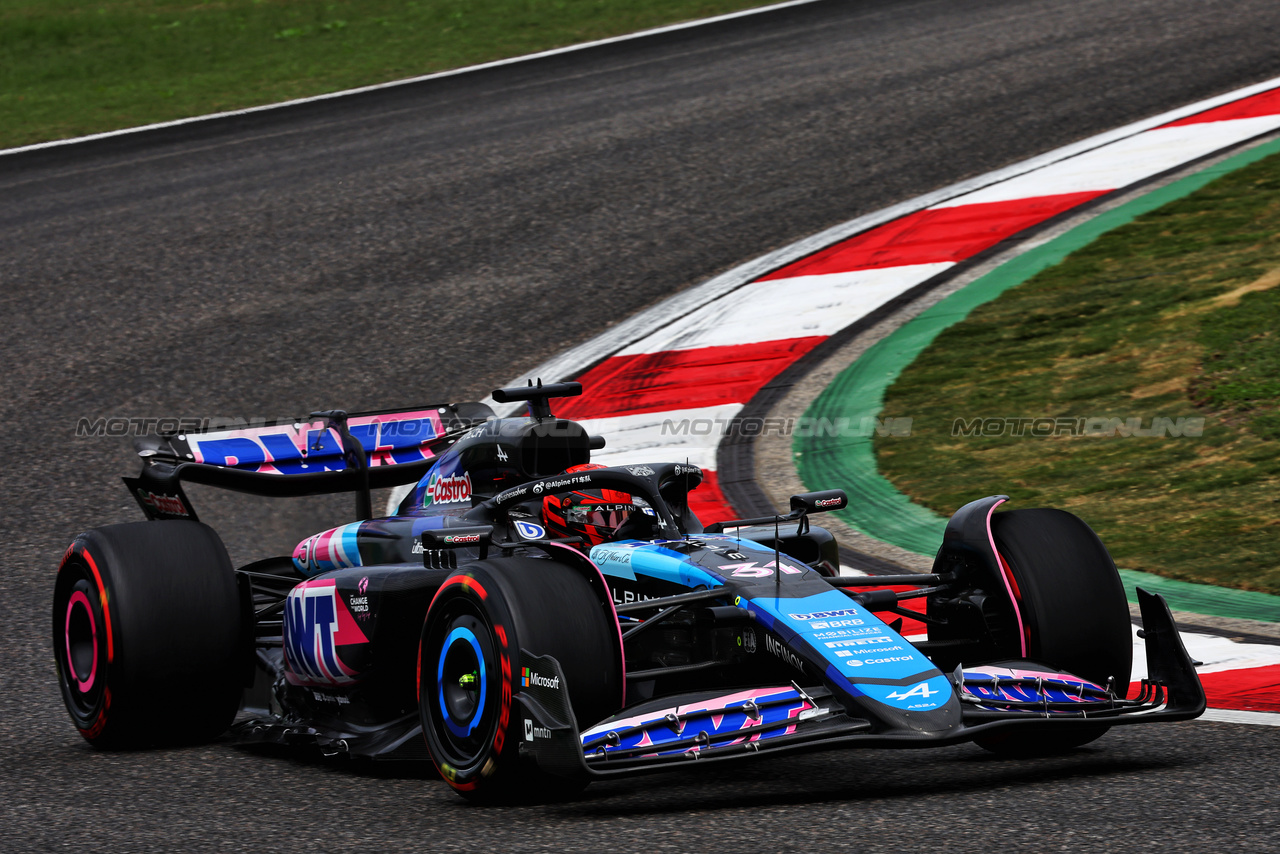 GP CINA, Esteban Ocon (FRA) Alpine F1 Team A524.

19.04.2024. Formula 1 World Championship, Rd 5, Chinese Grand Prix, Shanghai, China, Sprint Qualifiche Day.

- www.xpbimages.com, EMail: requests@xpbimages.com © Copyright: Batchelor / XPB Images