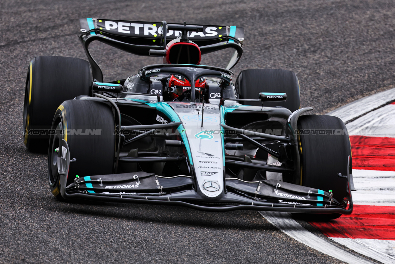 GP CINA, George Russell (GBR) Mercedes AMG F1 W15.

19.04.2024. Formula 1 World Championship, Rd 5, Chinese Grand Prix, Shanghai, China, Sprint Qualifiche Day.

- www.xpbimages.com, EMail: requests@xpbimages.com © Copyright: Bearne / XPB Images