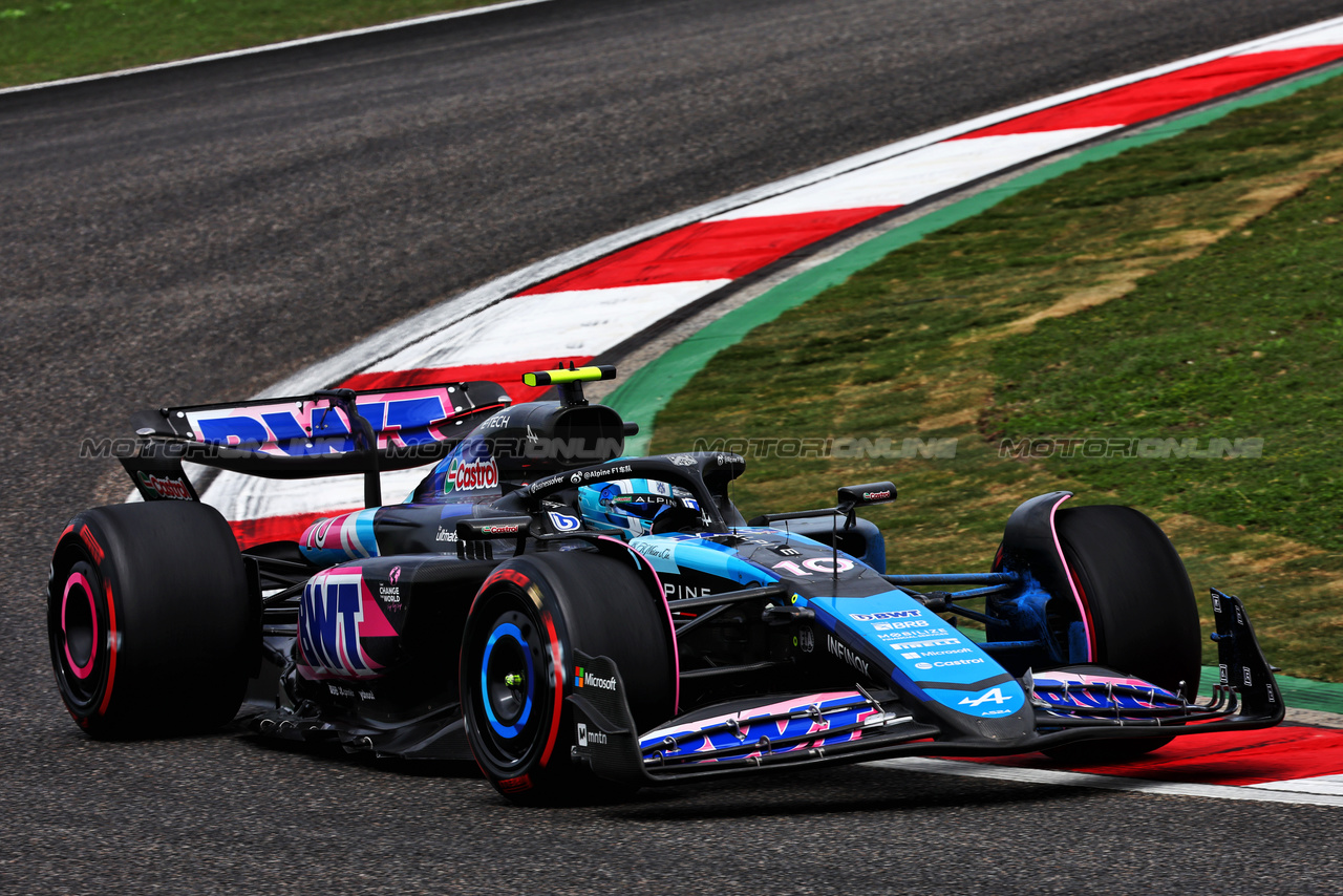 GP CINA, Pierre Gasly (FRA) Alpine F1 Team A524.

19.04.2024. Formula 1 World Championship, Rd 5, Chinese Grand Prix, Shanghai, China, Sprint Qualifiche Day.

- www.xpbimages.com, EMail: requests@xpbimages.com © Copyright: Batchelor / XPB Images