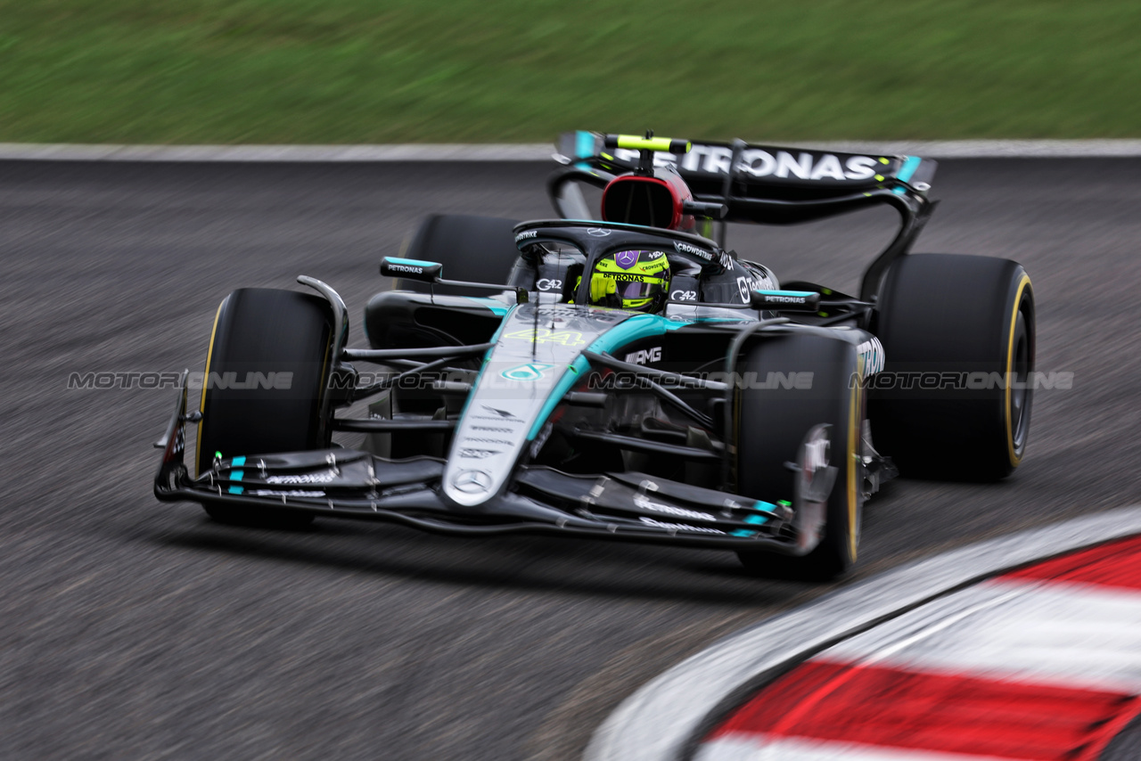 GP CINA, Lewis Hamilton (GBR) Mercedes AMG F1 W15.

19.04.2024. Formula 1 World Championship, Rd 5, Chinese Grand Prix, Shanghai, China, Sprint Qualifiche Day.

- www.xpbimages.com, EMail: requests@xpbimages.com © Copyright: Bearne / XPB Images