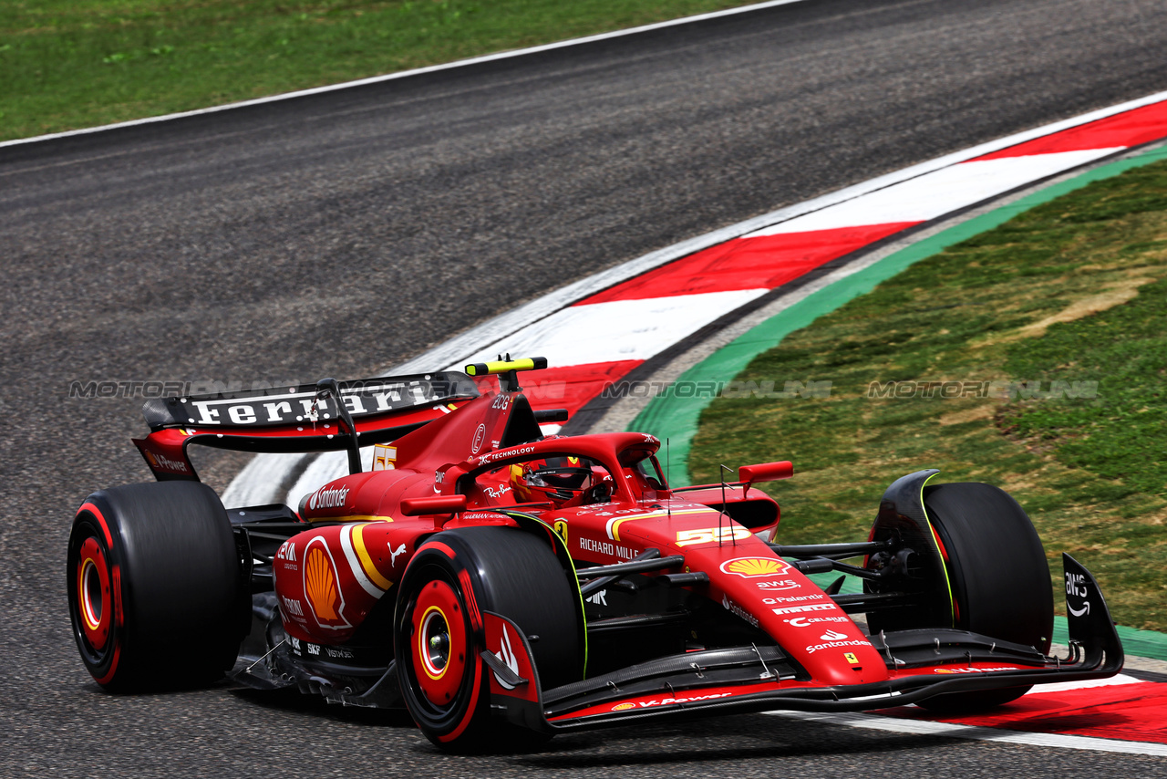 GP CINA, Carlos Sainz Jr (ESP) Ferrari SF-24.

19.04.2024. Formula 1 World Championship, Rd 5, Chinese Grand Prix, Shanghai, China, Sprint Qualifiche Day.

- www.xpbimages.com, EMail: requests@xpbimages.com © Copyright: Batchelor / XPB Images