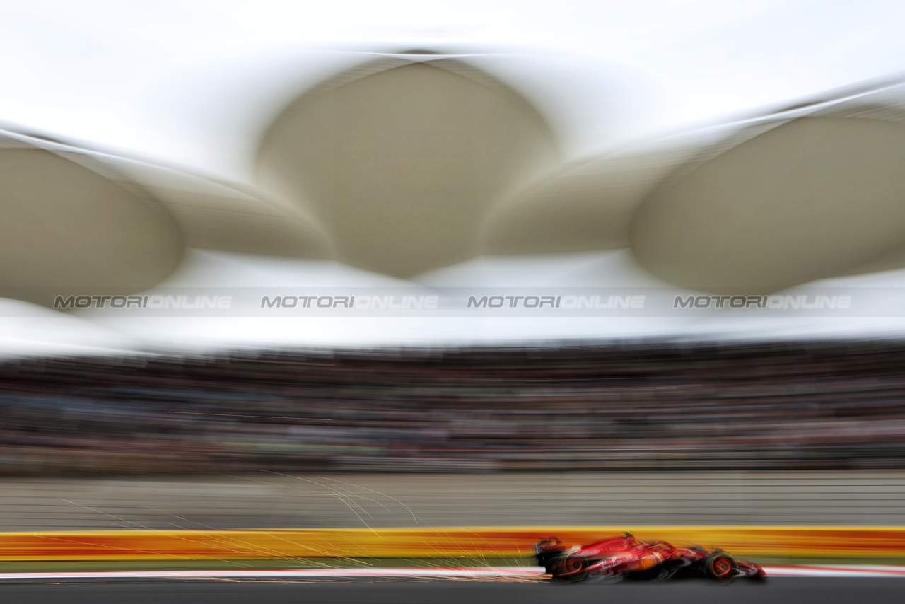 GP CINA, Carlos Sainz Jr (ESP) Ferrari SF-24.

19.04.2024. Formula 1 World Championship, Rd 5, Chinese Grand Prix, Shanghai, China, Sprint Qualifiche Day.

- www.xpbimages.com, EMail: requests@xpbimages.com © Copyright: Rew / XPB Images