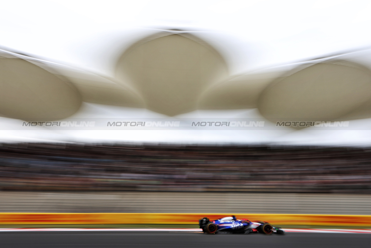 GP CINA, Daniel Ricciardo (AUS) RB VCARB 01.

19.04.2024. Formula 1 World Championship, Rd 5, Chinese Grand Prix, Shanghai, China, Sprint Qualifiche Day.

- www.xpbimages.com, EMail: requests@xpbimages.com © Copyright: Rew / XPB Images