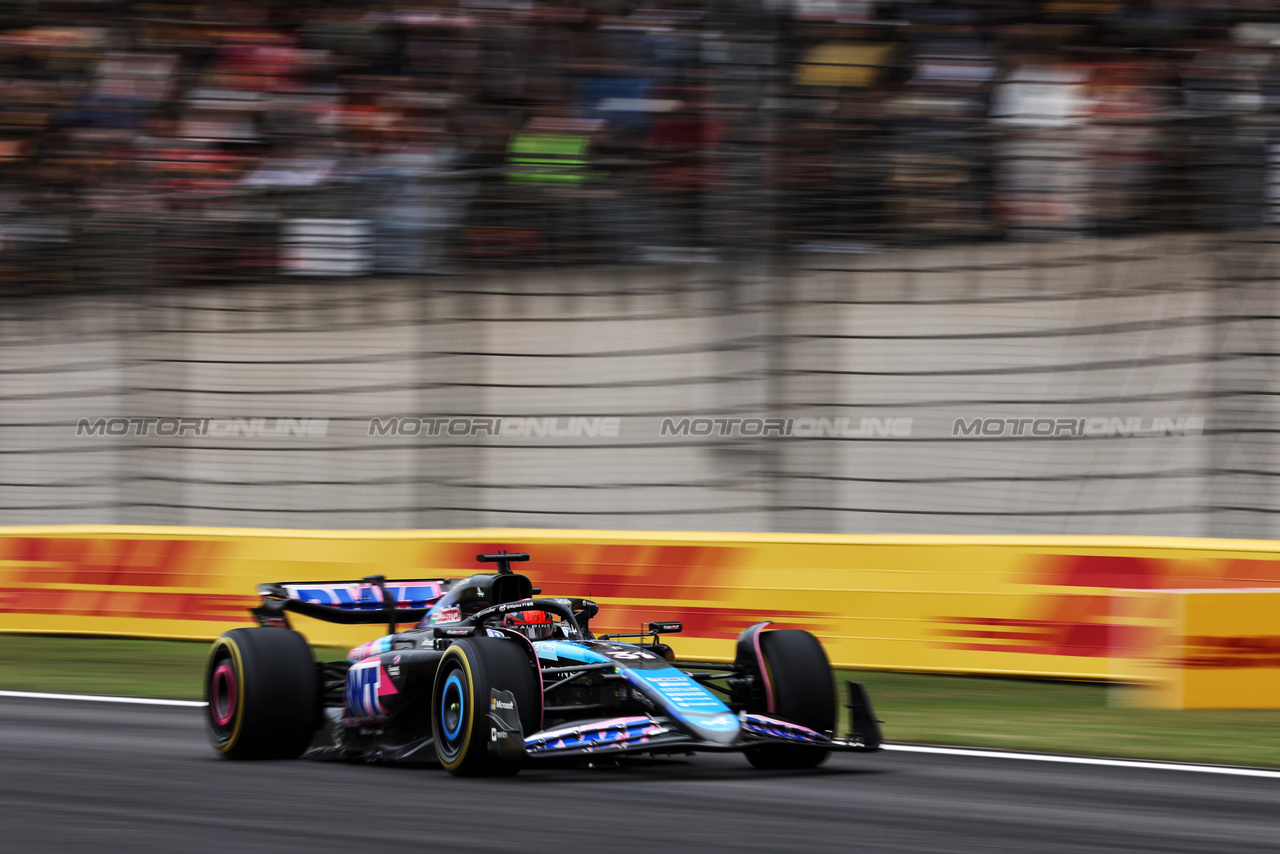 GP CINA, Esteban Ocon (FRA) Alpine F1 Team A524.

19.04.2024. Formula 1 World Championship, Rd 5, Chinese Grand Prix, Shanghai, China, Sprint Qualifiche Day.

- www.xpbimages.com, EMail: requests@xpbimages.com © Copyright: Rew / XPB Images