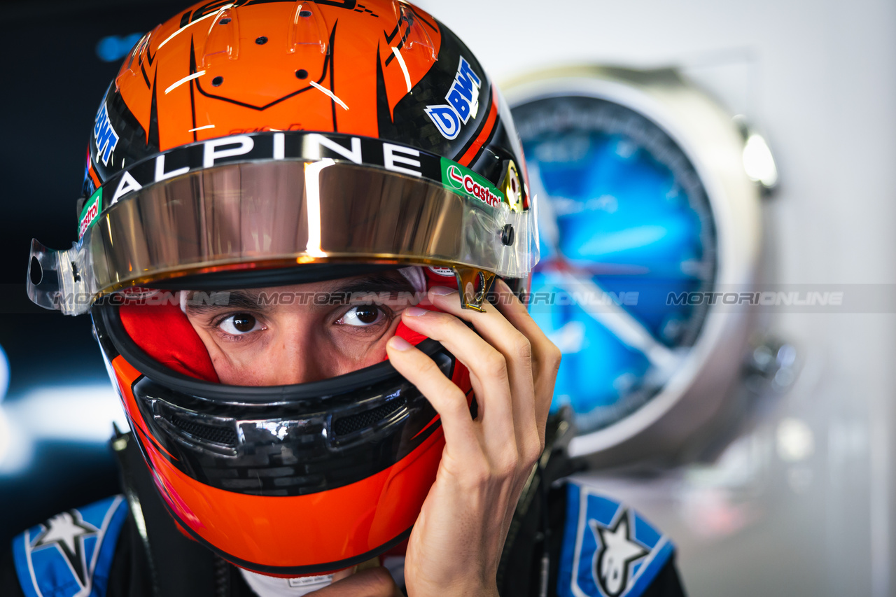 GP CINA, Esteban Ocon (FRA) Alpine F1 Team.

19.04.2024. Formula 1 World Championship, Rd 5, Chinese Grand Prix, Shanghai, China, Sprint Qualifiche Day.

- www.xpbimages.com, EMail: requests@xpbimages.com © Copyright: Bearne / XPB Images