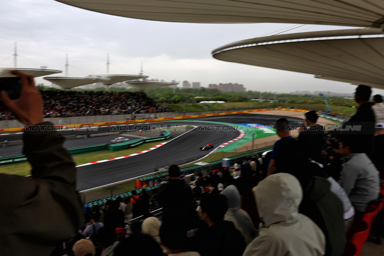 GP CINA, Max Verstappen (NLD) Red Bull Racing RB20.

19.04.2024. Formula 1 World Championship, Rd 5, Chinese Grand Prix, Shanghai, China, Sprint Qualifiche Day.

 - www.xpbimages.com, EMail: requests@xpbimages.com © Copyright: Coates / XPB Images