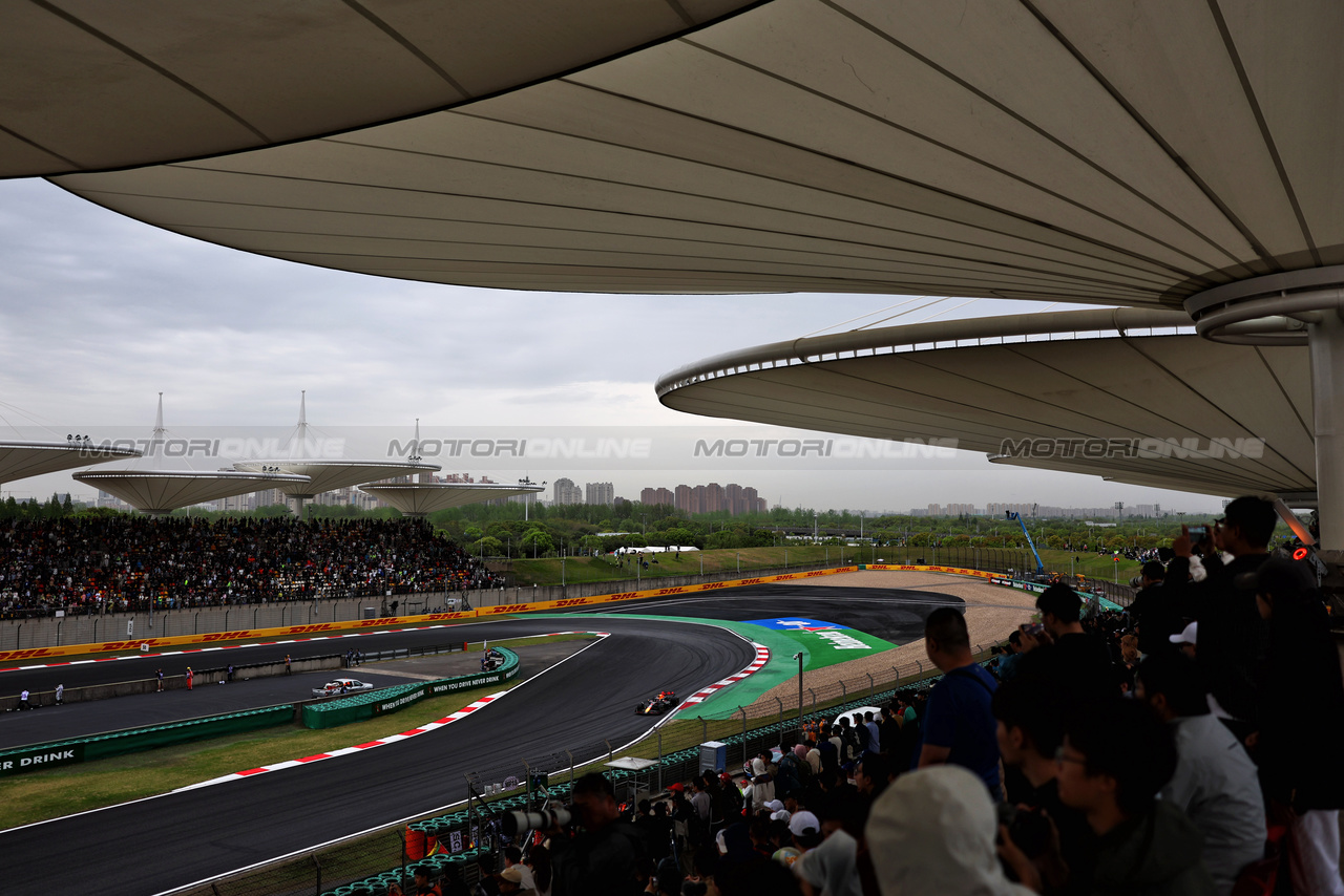 GP CINA, Max Verstappen (NLD) Red Bull Racing RB20.

19.04.2024. Formula 1 World Championship, Rd 5, Chinese Grand Prix, Shanghai, China, Sprint Qualifiche Day.

 - www.xpbimages.com, EMail: requests@xpbimages.com © Copyright: Coates / XPB Images