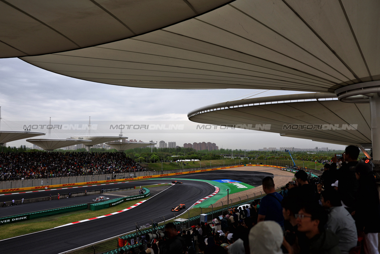 GP CINA, Lando Norris (GBR) McLaren MCL38.

19.04.2024. Formula 1 World Championship, Rd 5, Chinese Grand Prix, Shanghai, China, Sprint Qualifiche Day.

 - www.xpbimages.com, EMail: requests@xpbimages.com © Copyright: Coates / XPB Images