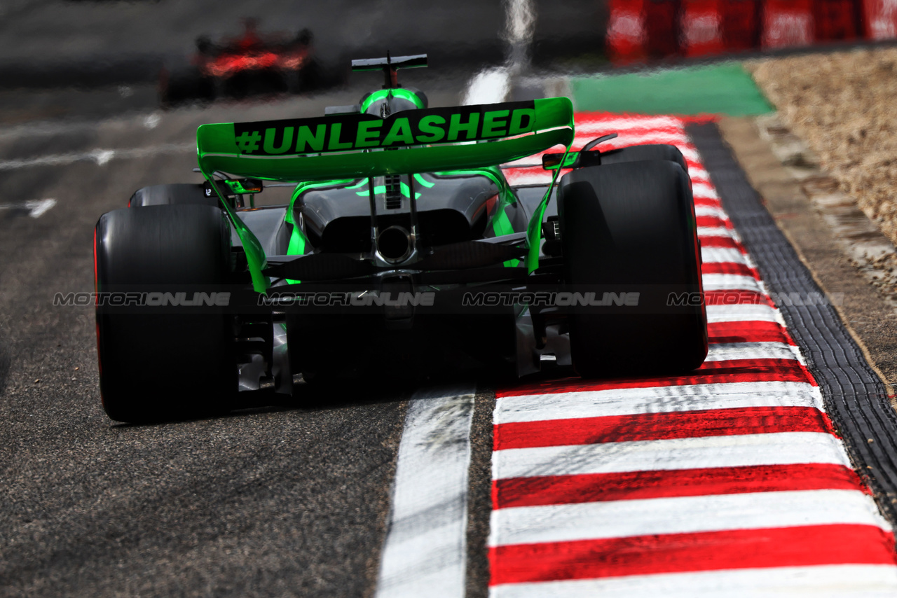 GP CINA, Valtteri Bottas (FIN) Sauber C44.

19.04.2024. Formula 1 World Championship, Rd 5, Chinese Grand Prix, Shanghai, China, Sprint Qualifiche Day.

 - www.xpbimages.com, EMail: requests@xpbimages.com © Copyright: Coates / XPB Images