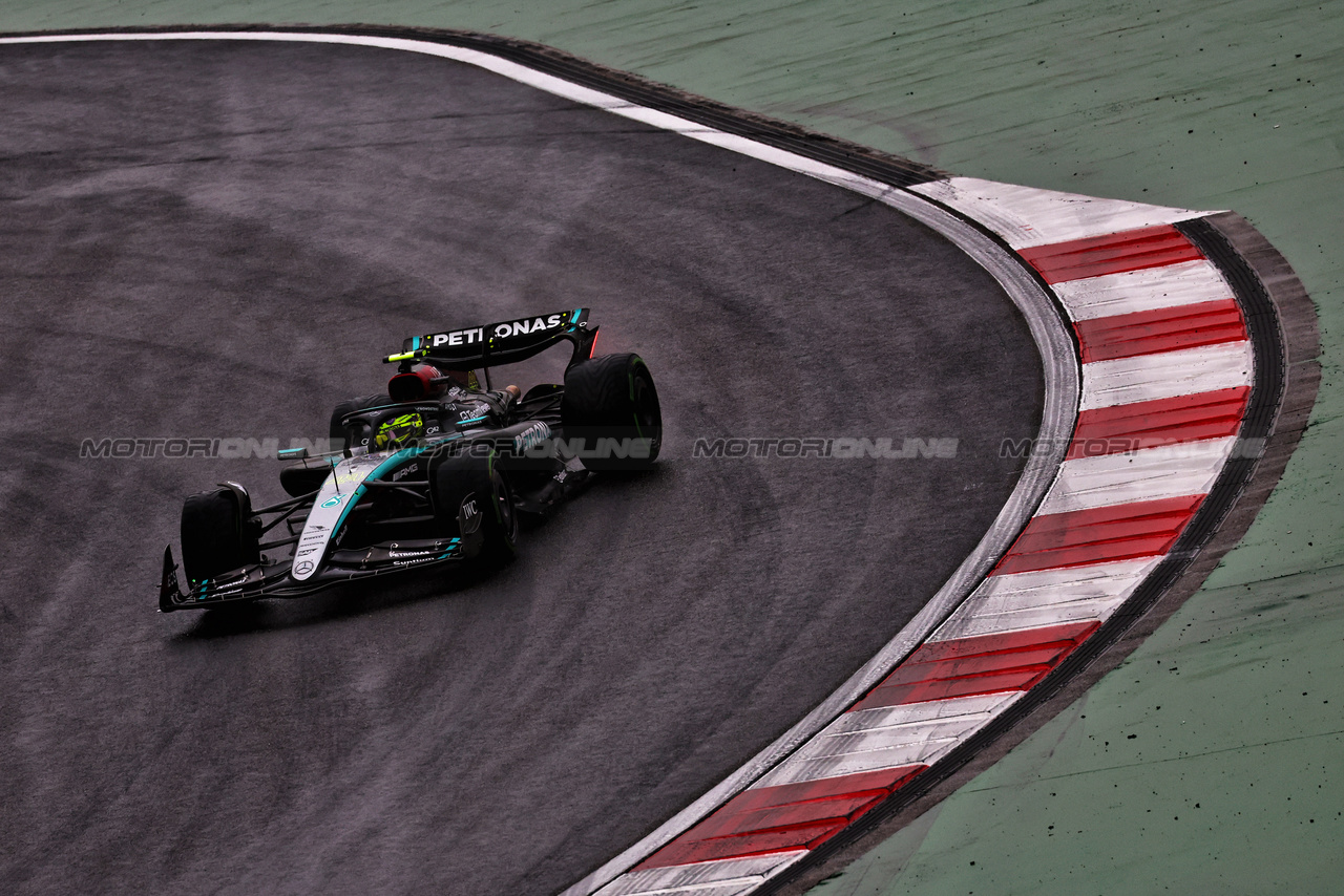 GP CINA, Lewis Hamilton (GBR) Mercedes AMG F1 W15.

19.04.2024. Formula 1 World Championship, Rd 5, Chinese Grand Prix, Shanghai, China, Sprint Qualifiche Day.

 - www.xpbimages.com, EMail: requests@xpbimages.com © Copyright: Coates / XPB Images