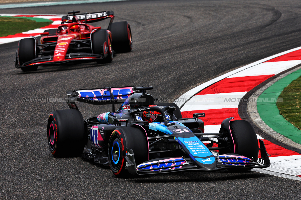 GP CINA, Esteban Ocon (FRA) Alpine F1 Team A524.

19.04.2024. Formula 1 World Championship, Rd 5, Chinese Grand Prix, Shanghai, China, Sprint Qualifiche Day.

- www.xpbimages.com, EMail: requests@xpbimages.com © Copyright: Batchelor / XPB Images