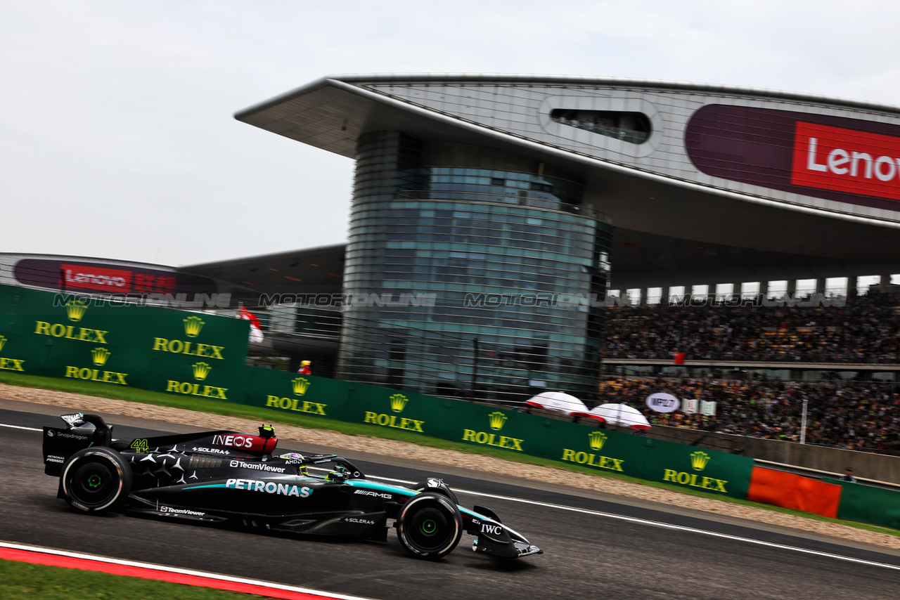 GP CINA, Lewis Hamilton (GBR) Mercedes AMG F1 W15.

19.04.2024. Formula 1 World Championship, Rd 5, Chinese Grand Prix, Shanghai, China, Sprint Qualifiche Day.

- www.xpbimages.com, EMail: requests@xpbimages.com © Copyright: Batchelor / XPB Images