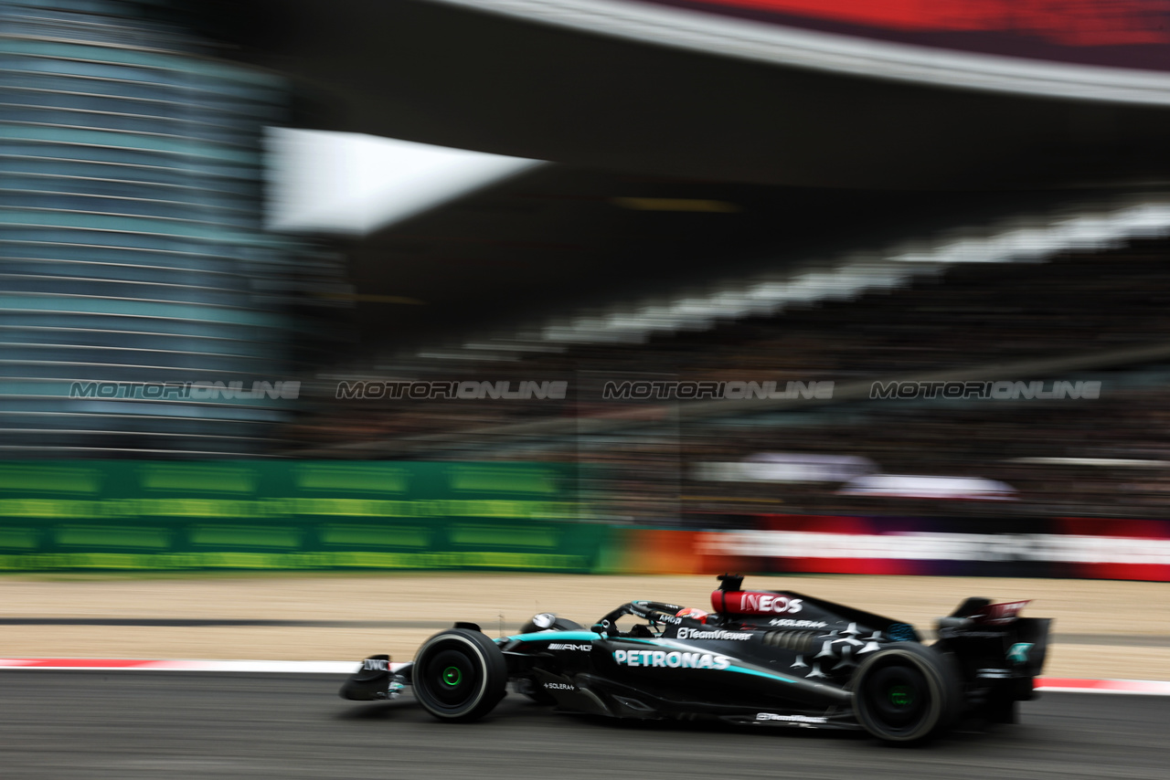 GP CINA, George Russell (GBR) Mercedes AMG F1 W15.

19.04.2024. Formula 1 World Championship, Rd 5, Chinese Grand Prix, Shanghai, China, Sprint Qualifiche Day.

- www.xpbimages.com, EMail: requests@xpbimages.com © Copyright: Rew / XPB Images