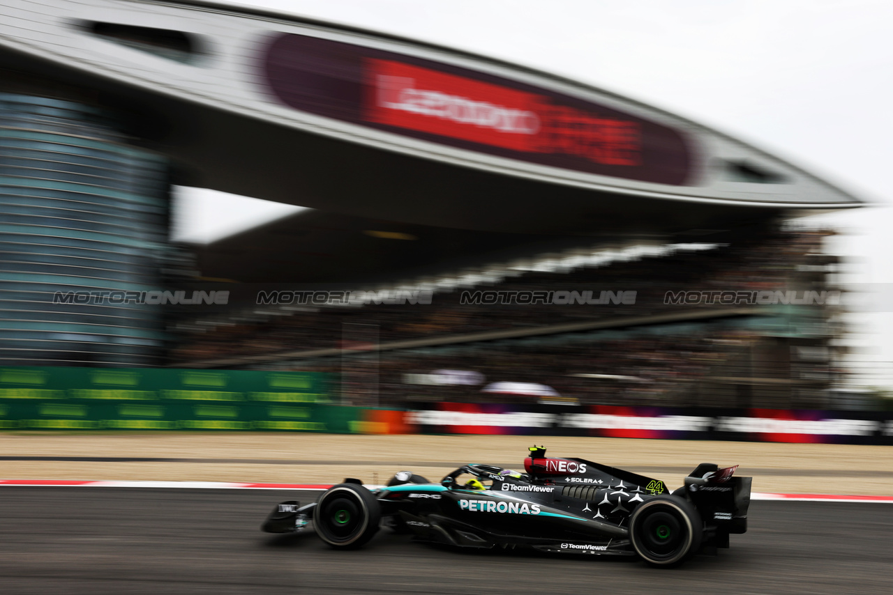 GP CINA, Lewis Hamilton (GBR) Mercedes AMG F1 W15.

19.04.2024. Formula 1 World Championship, Rd 5, Chinese Grand Prix, Shanghai, China, Sprint Qualifiche Day.

- www.xpbimages.com, EMail: requests@xpbimages.com © Copyright: Rew / XPB Images