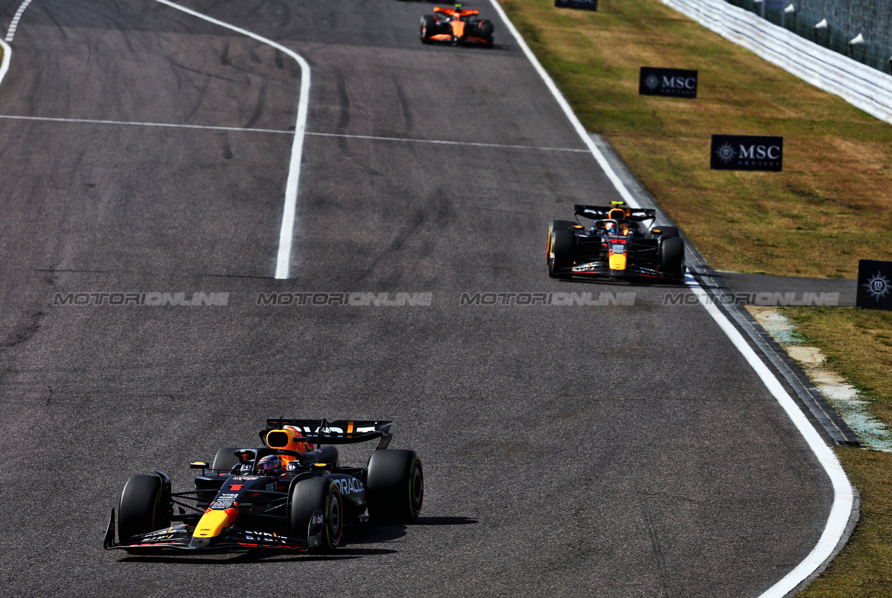 GP GIAPPONE, Max Verstappen (NLD) Red Bull Racing RB20.

07.04.2024. Formula 1 World Championship, Rd 4, Japanese Grand Prix, Suzuka, Japan, Gara Day.

- www.xpbimages.com, EMail: requests@xpbimages.com © Copyright: Batchelor / XPB Images