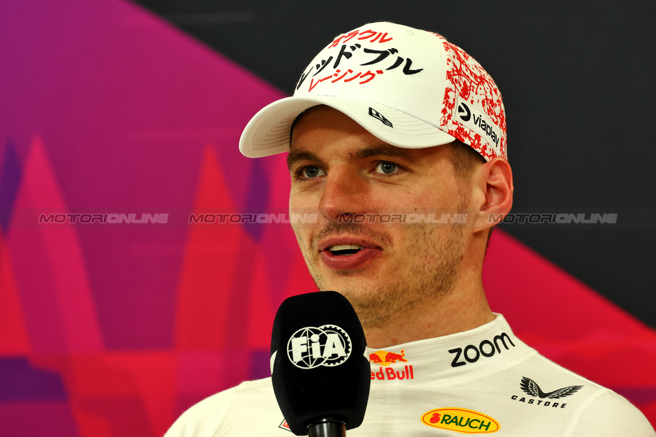 GP GIAPPONE, Max Verstappen (NLD) Red Bull Racing, in the post race FIA Press Conference.

07.04.2024. Formula 1 World Championship, Rd 4, Japanese Grand Prix, Suzuka, Japan, Gara Day.

 - www.xpbimages.com, EMail: requests@xpbimages.com © Copyright: Coates / XPB Images