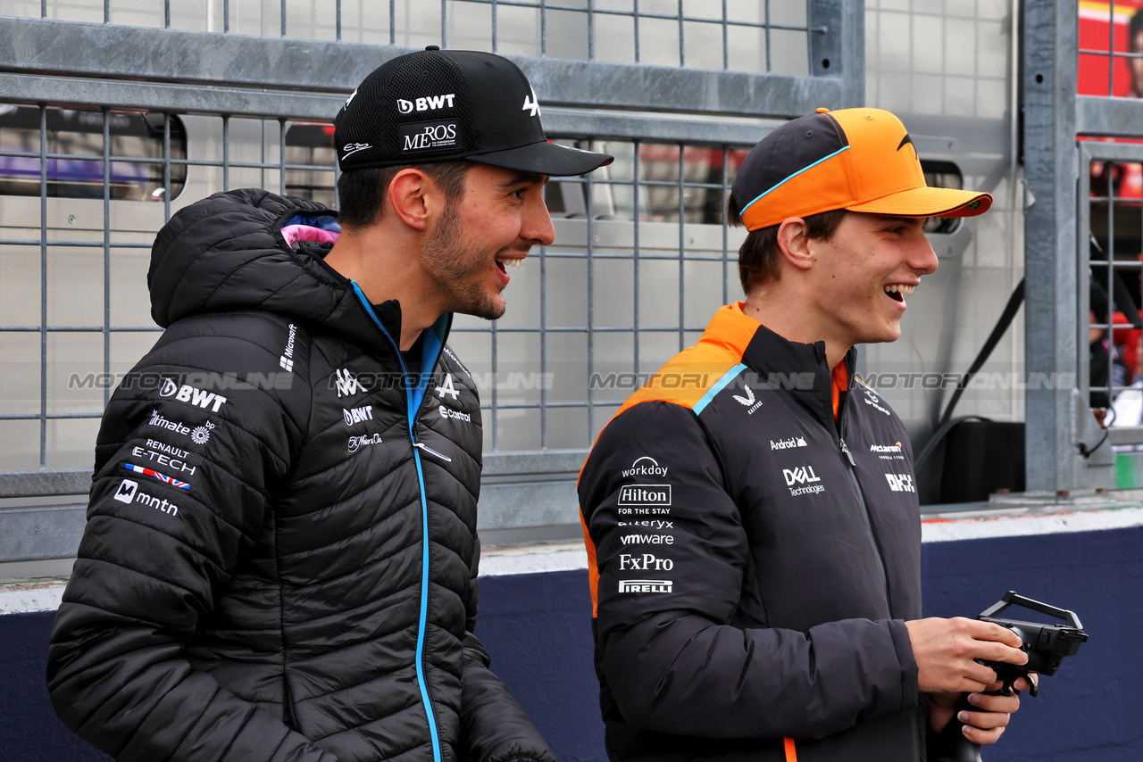 GP GIAPPONE, (L to R): Esteban Ocon (FRA) Alpine F1 Team e Oscar Piastri (AUS) McLaren - radio controlled cars.

04.04.2024. Formula 1 World Championship, Rd 4, Japanese Grand Prix, Suzuka, Japan, Preparation Day.

- www.xpbimages.com, EMail: requests@xpbimages.com © Copyright: Moy / XPB Images