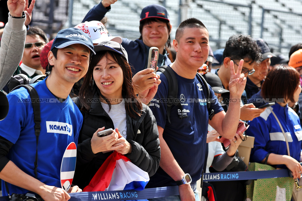 GP GIAPPONE, Circuit Atmosfera - Williams Racing fans.

04.04.2024. Formula 1 World Championship, Rd 4, Japanese Grand Prix, Suzuka, Japan, Preparation Day.

- www.xpbimages.com, EMail: requests@xpbimages.com © Copyright: Moy / XPB Images