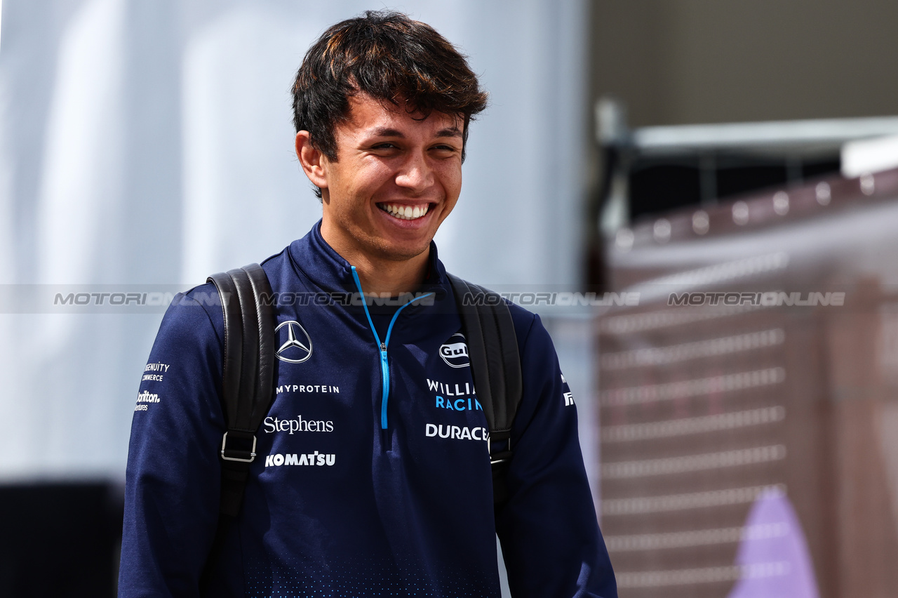 GP GIAPPONE, Alex Albon (THA), Williams F1 Team 
04.04.2024. Formula 1 World Championship, Rd 4, Japanese Grand Prix, Suzuka, Japan, Preparation Day.
- www.xpbimages.com, EMail: requests@xpbimages.com © Copyright: Charniaux / XPB Images