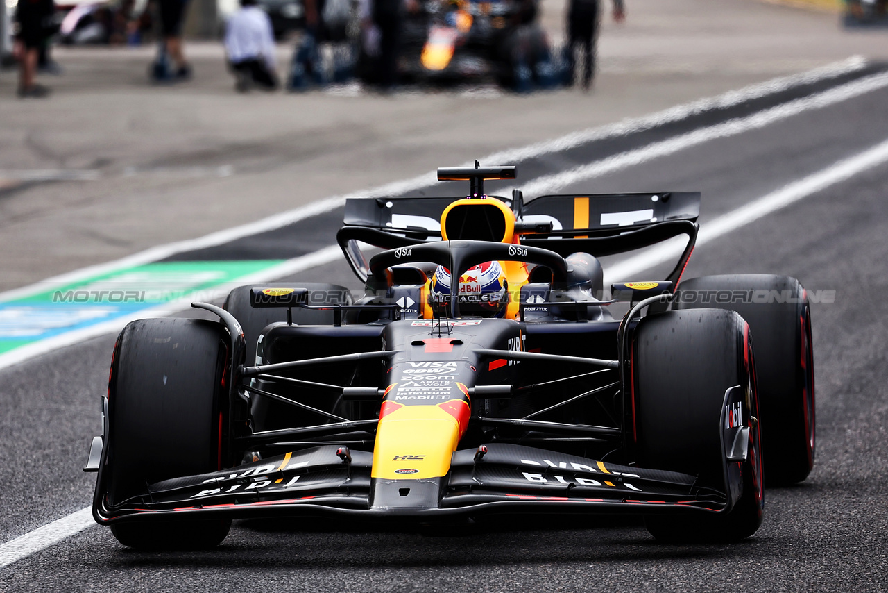 GP GIAPPONE, Max Verstappen (NLD) Red Bull Racing RB20.

06.04.2024. Formula 1 World Championship, Rd 4, Japanese Grand Prix, Suzuka, Japan, Qualifiche Day.

- www.xpbimages.com, EMail: requests@xpbimages.com © Copyright: Batchelor / XPB Images