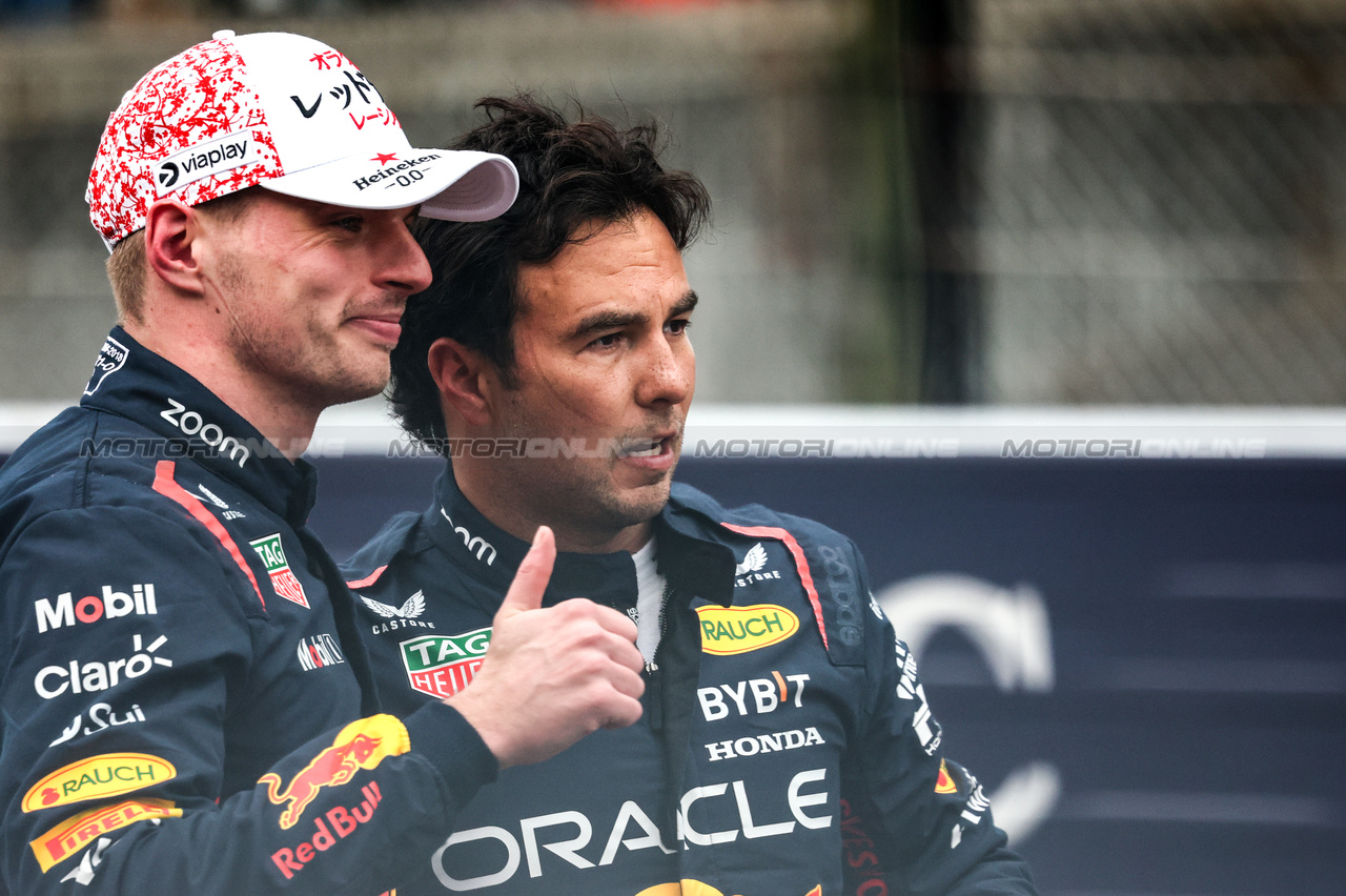 GP GIAPPONE, Max Verstappen (NLD), Red Bull Racing Sergio Perez (MEX), Red Bull Racing 
06.04.2024. Formula 1 World Championship, Rd 4, Japanese Grand Prix, Suzuka, Japan, Qualifiche Day.
- www.xpbimages.com, EMail: requests@xpbimages.com © Copyright: Charniaux / XPB Images