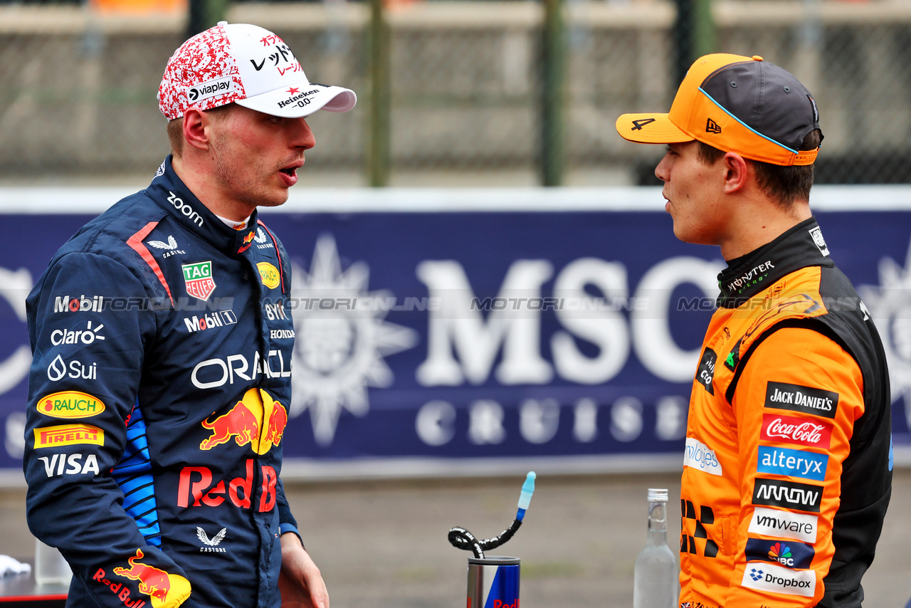 GP GIAPPONE, (L to R): Pole sitter Max Verstappen (NLD) Red Bull Racing with third placed Lando Norris (GBR) McLaren in qualifying parc ferme.

06.04.2024. Formula 1 World Championship, Rd 4, Japanese Grand Prix, Suzuka, Japan, Qualifiche Day.

- www.xpbimages.com, EMail: requests@xpbimages.com © Copyright: Batchelor / XPB Images