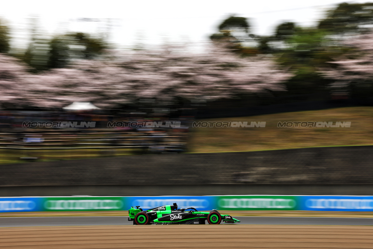 GP GIAPPONE, Valtteri Bottas (FIN) Sauber C44.

06.04.2024. Formula 1 World Championship, Rd 4, Japanese Grand Prix, Suzuka, Japan, Qualifiche Day.

- www.xpbimages.com, EMail: requests@xpbimages.com © Copyright: Charniaux / XPB Images