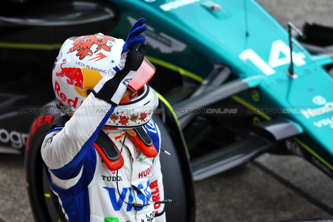 GP GIAPPONE, Yuki Tsunoda (JPN) RB celebrates in qualifying parc ferme.

06.04.2024. Formula 1 World Championship, Rd 4, Japanese Grand Prix, Suzuka, Japan, Qualifiche Day.

 - www.xpbimages.com, EMail: requests@xpbimages.com © Copyright: Coates / XPB Images