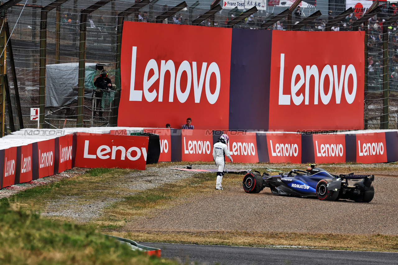 GP GIAPPONE, Logan Sargeant (USA) Williams Racing FW46 crashed in the first practice session.

05.04.2024. Formula 1 World Championship, Rd 4, Japanese Grand Prix, Suzuka, Japan, Practice Day.

- www.xpbimages.com, EMail: requests@xpbimages.com © Copyright: Moy / XPB Images