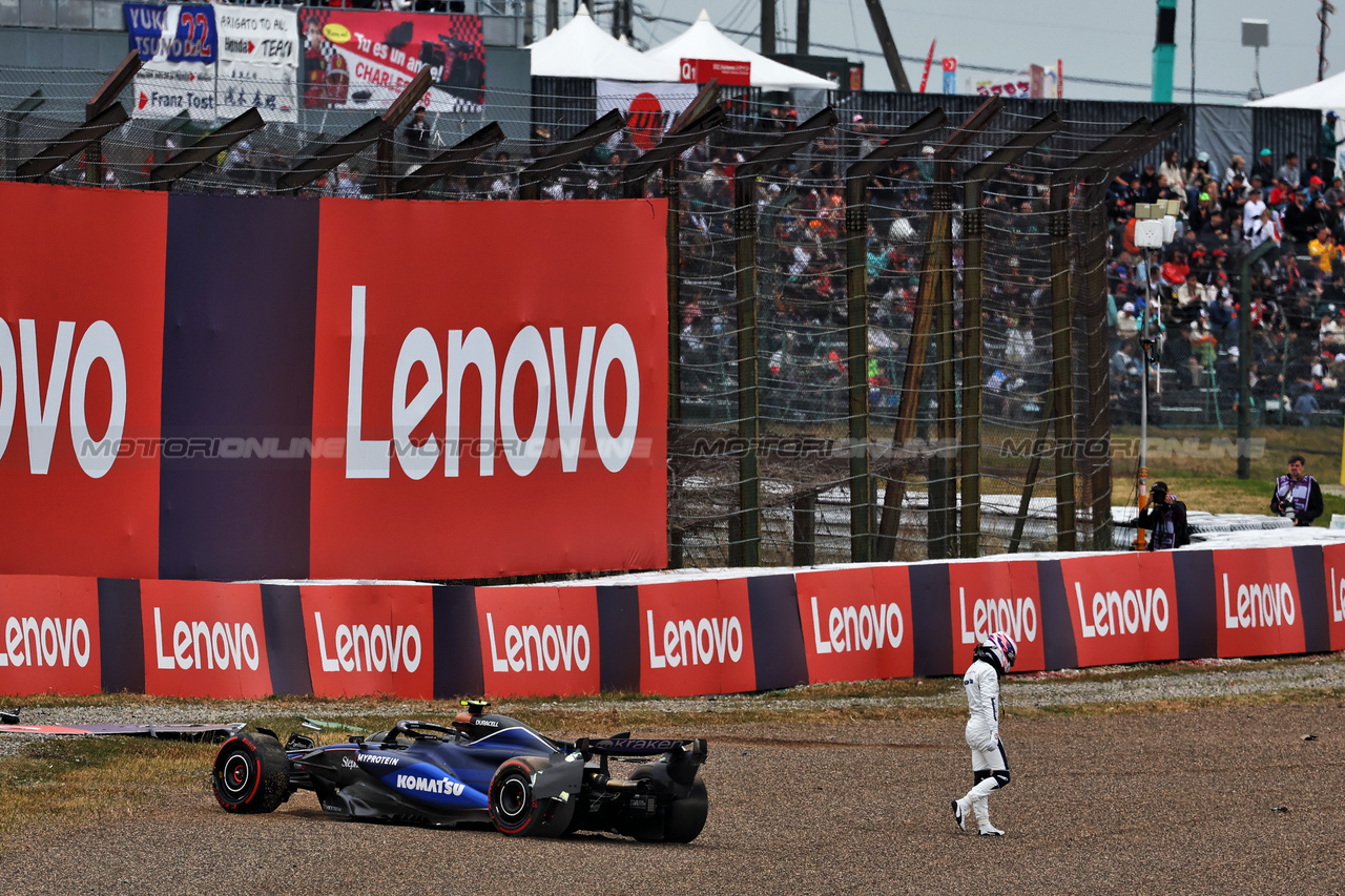 GP GIAPPONE, Logan Sargeant (USA) Williams Racing FW46 crashed in the first practice session.

05.04.2024. Formula 1 World Championship, Rd 4, Japanese Grand Prix, Suzuka, Japan, Practice Day.

- www.xpbimages.com, EMail: requests@xpbimages.com © Copyright: Moy / XPB Images