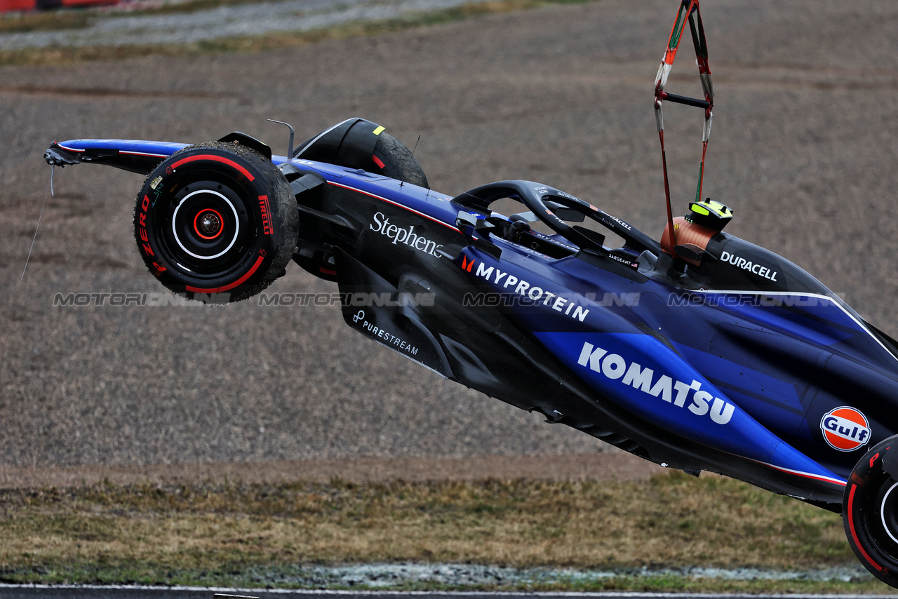 GP GIAPPONE, Logan Sargeant (USA) Williams Racing FW46 crashed in the first practice session.

05.04.2024. Formula 1 World Championship, Rd 4, Japanese Grand Prix, Suzuka, Japan, Practice Day.

- www.xpbimages.com, EMail: requests@xpbimages.com © Copyright: Moy / XPB Images