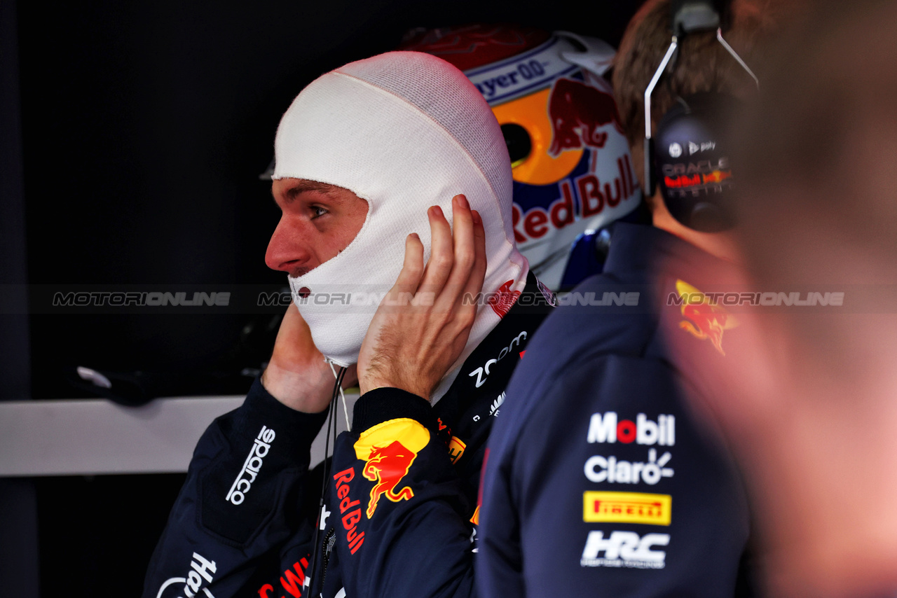 GP GIAPPONE, Max Verstappen (NLD) Red Bull Racing.

05.04.2024. Formula 1 World Championship, Rd 4, Japanese Grand Prix, Suzuka, Japan, Practice Day.

 - www.xpbimages.com, EMail: requests@xpbimages.com © Copyright: Coates / XPB Images