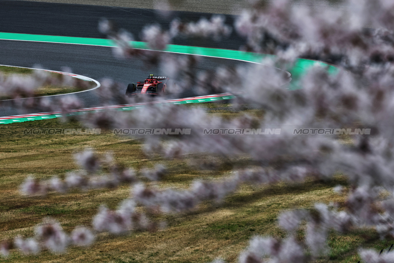 GP GIAPPONE, Carlos Sainz Jr (ESP) Ferrari SF-24.

05.04.2024. Formula 1 World Championship, Rd 4, Japanese Grand Prix, Suzuka, Japan, Practice Day.

 - www.xpbimages.com, EMail: requests@xpbimages.com © Copyright: Coates / XPB Images