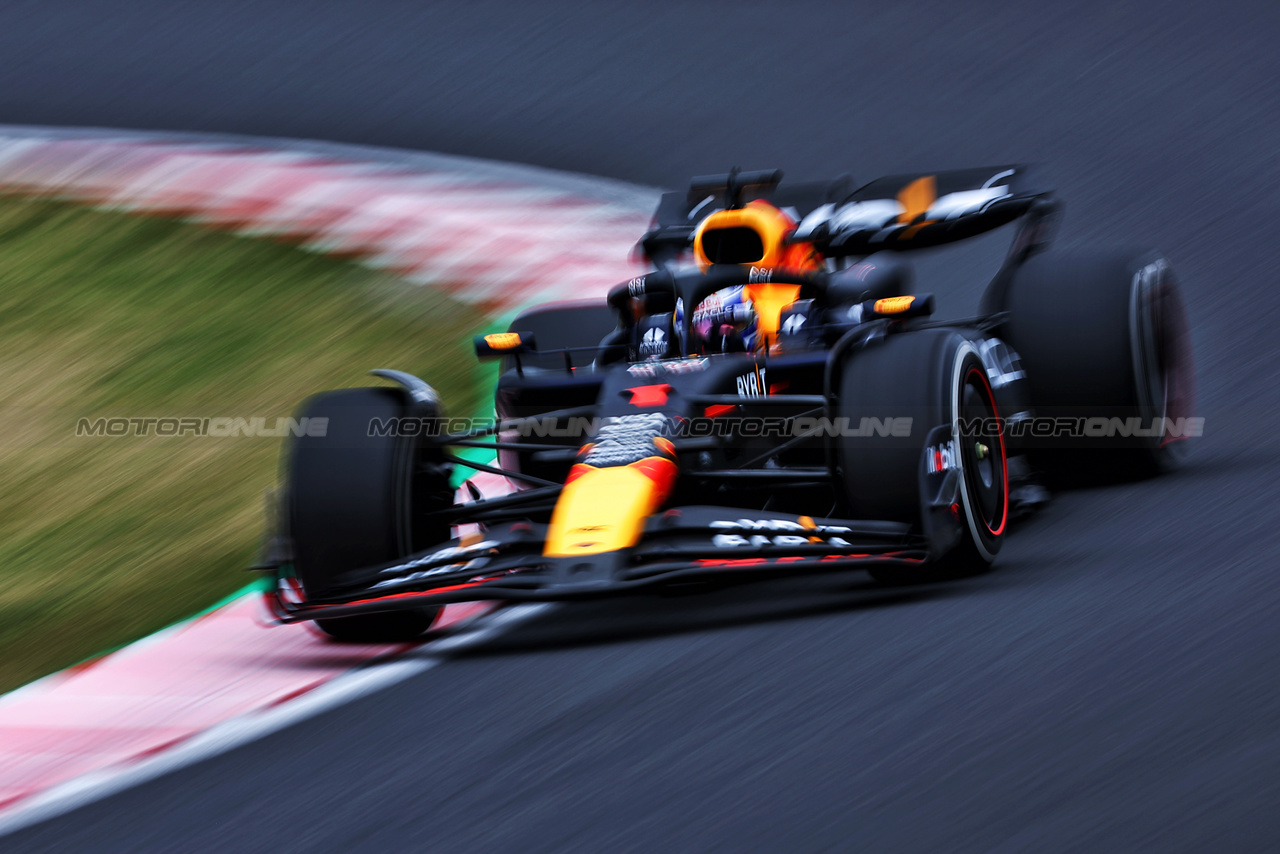 GP GIAPPONE, Max Verstappen (NLD) Red Bull Racing RB20.

05.04.2024. Formula 1 World Championship, Rd 4, Japanese Grand Prix, Suzuka, Japan, Practice Day.

 - www.xpbimages.com, EMail: requests@xpbimages.com © Copyright: Coates / XPB Images