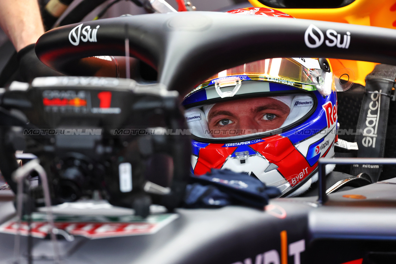 GP GIAPPONE, Max Verstappen (NLD) Red Bull Racing RB20.

05.04.2024. Formula 1 World Championship, Rd 4, Japanese Grand Prix, Suzuka, Japan, Practice Day.

- www.xpbimages.com, EMail: requests@xpbimages.com © Copyright: Batchelor / XPB Images