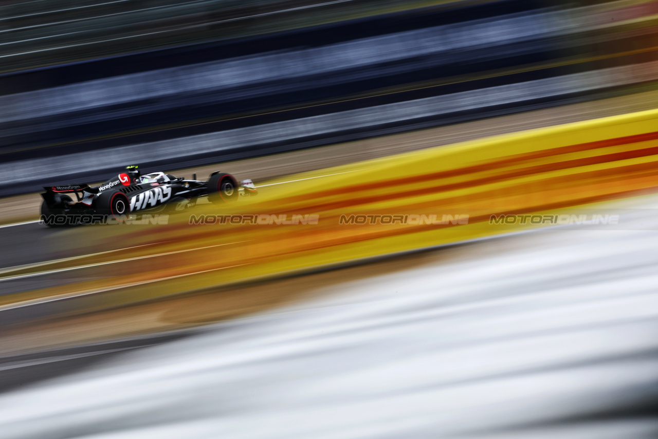 GP GIAPPONE, Nico Hulkenberg (GER) Haas VF-24.

05.04.2024. Formula 1 World Championship, Rd 4, Japanese Grand Prix, Suzuka, Japan, Practice Day.

- www.xpbimages.com, EMail: requests@xpbimages.com © Copyright: Charniaux / XPB Images