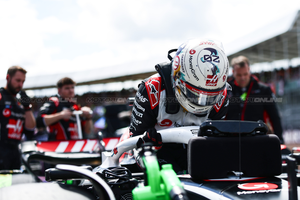 GP GRAN BRETAGNA, Kevin Magnussen (DEN), Haas F1 Team 
07.07.2024. Formula 1 World Championship, Rd 12, British Grand Prix, Silverstone, England, Gara Day.
- www.xpbimages.com, EMail: requests@xpbimages.com © Copyright: Charniaux / XPB Images