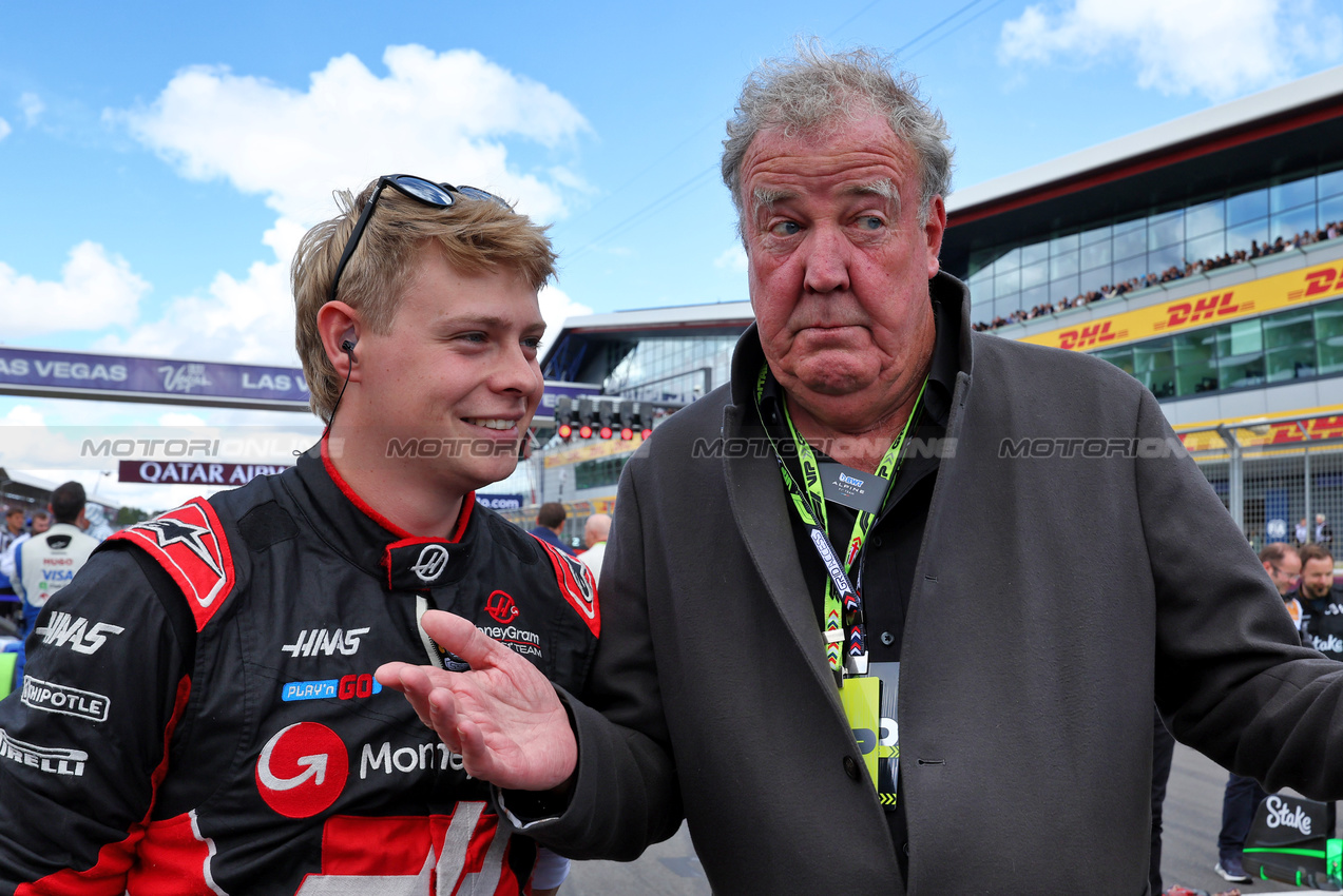 GP GRAN BRETAGNA, Jeremy Clarkson (GBR) on the grid.

07.07.2024. Formula 1 World Championship, Rd 12, British Grand Prix, Silverstone, England, Gara Day.

- www.xpbimages.com, EMail: requests@xpbimages.com © Copyright: Moy / XPB Images